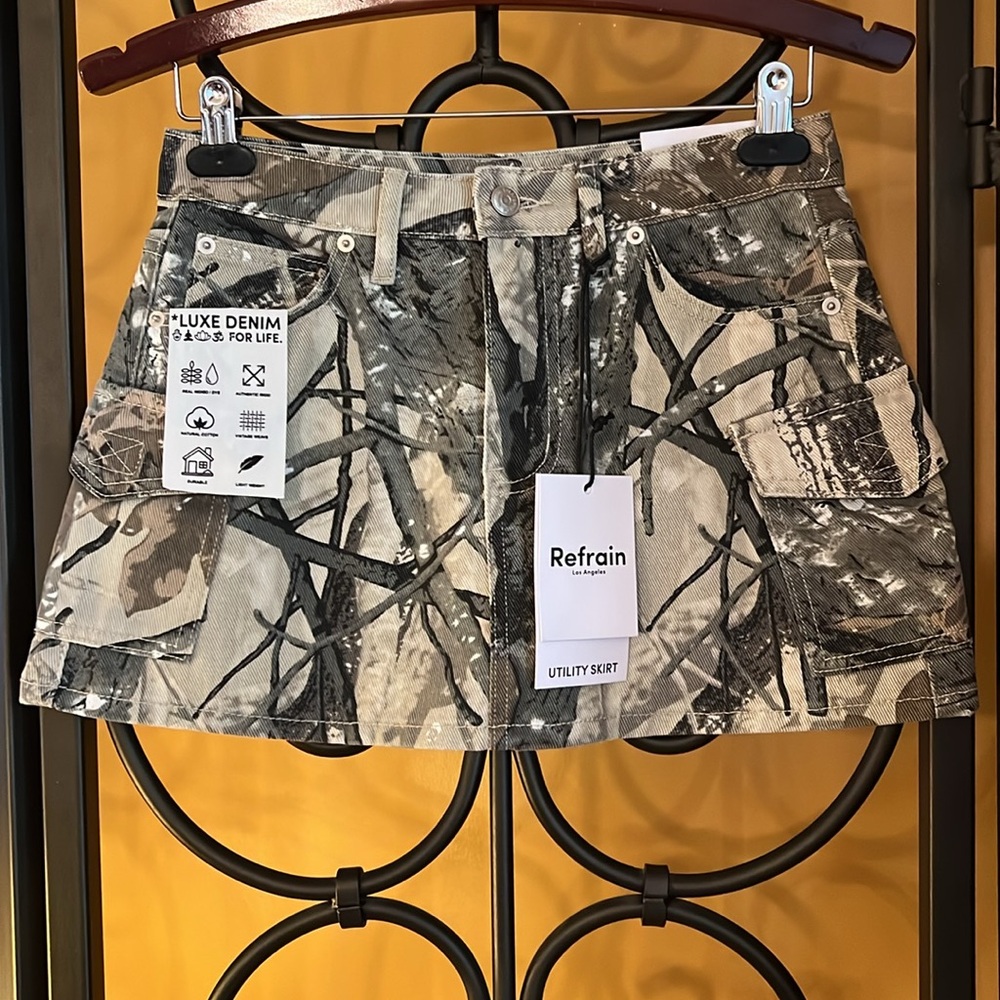 REFRAIN Utility Camo Mini Skirt